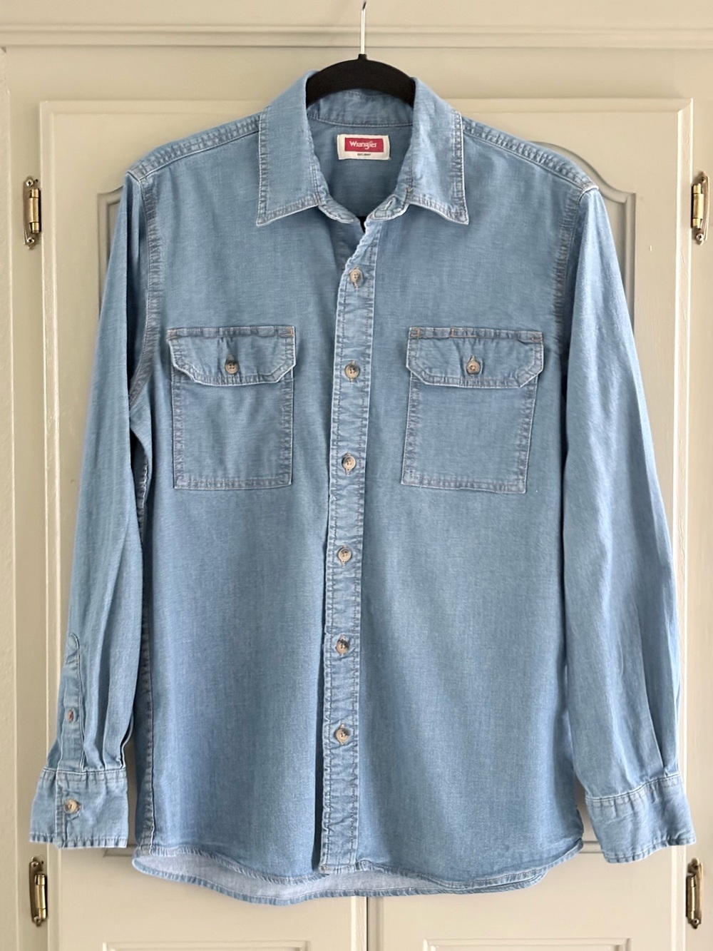 Wrangler Men's Long Sleeve Epic Soft Denim Shirt | Size Small